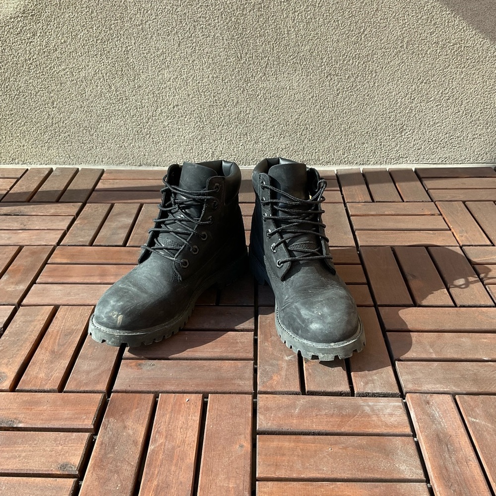 Youth Timberland Black boots